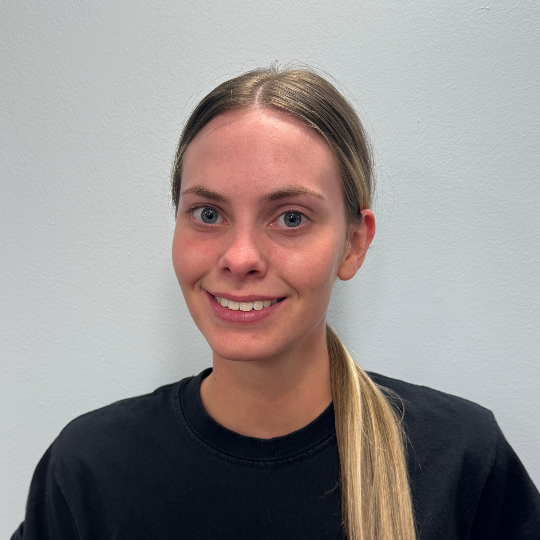 Oris Dental & Implant Studio Meet The Oris Dental & Implant Studio Team Linsay Stewart